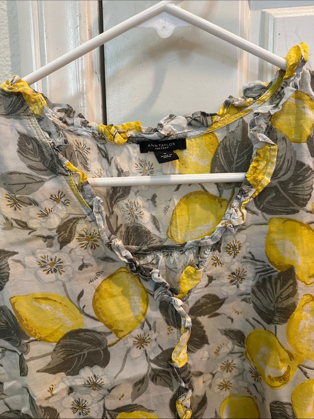 Ann Taylor Yellow Lemon Print Ruffle Camisole - Picture 2 of 5